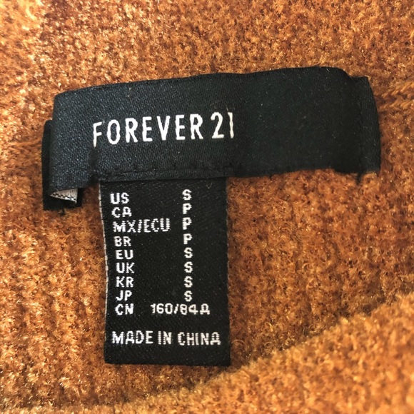 3/$25 Forever 21 cropped mock neck sweater - Picture 4 of 7